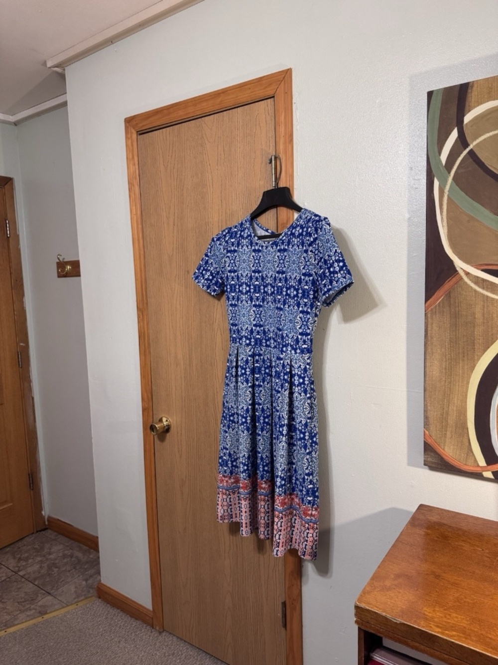 Lularoe Medium w/Geometric Print Short Sleeve Mid-Calf A-Line Dress - EUC